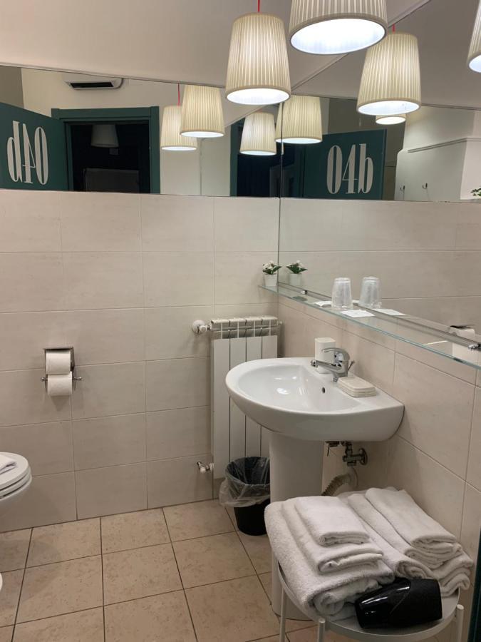 Mama Hotel Специя Екстериор снимка