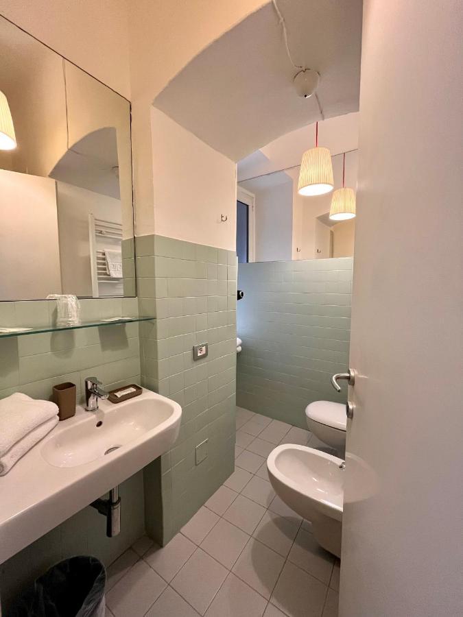 Mama Hotel Специя Екстериор снимка