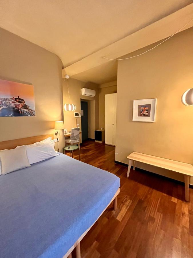 Mama Hotel Специя Екстериор снимка