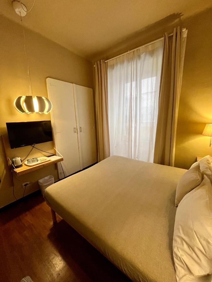 Mama Hotel Специя Екстериор снимка