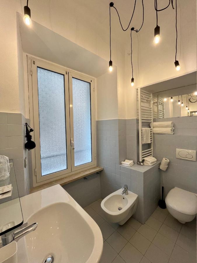 Mama Hotel Специя Екстериор снимка